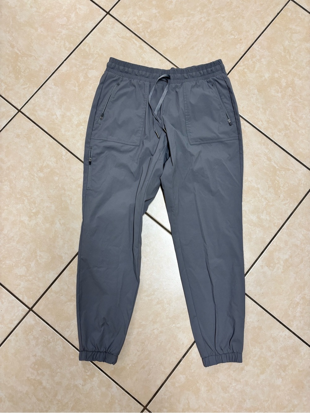 Magellan Outdoors Gray Water Repellent Jogger Pants Size M